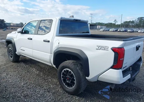 2025 Toyota Tacoma Trd Off Road z USA, uszkodzony, nr VIN 3TMLB5JN3SM090579